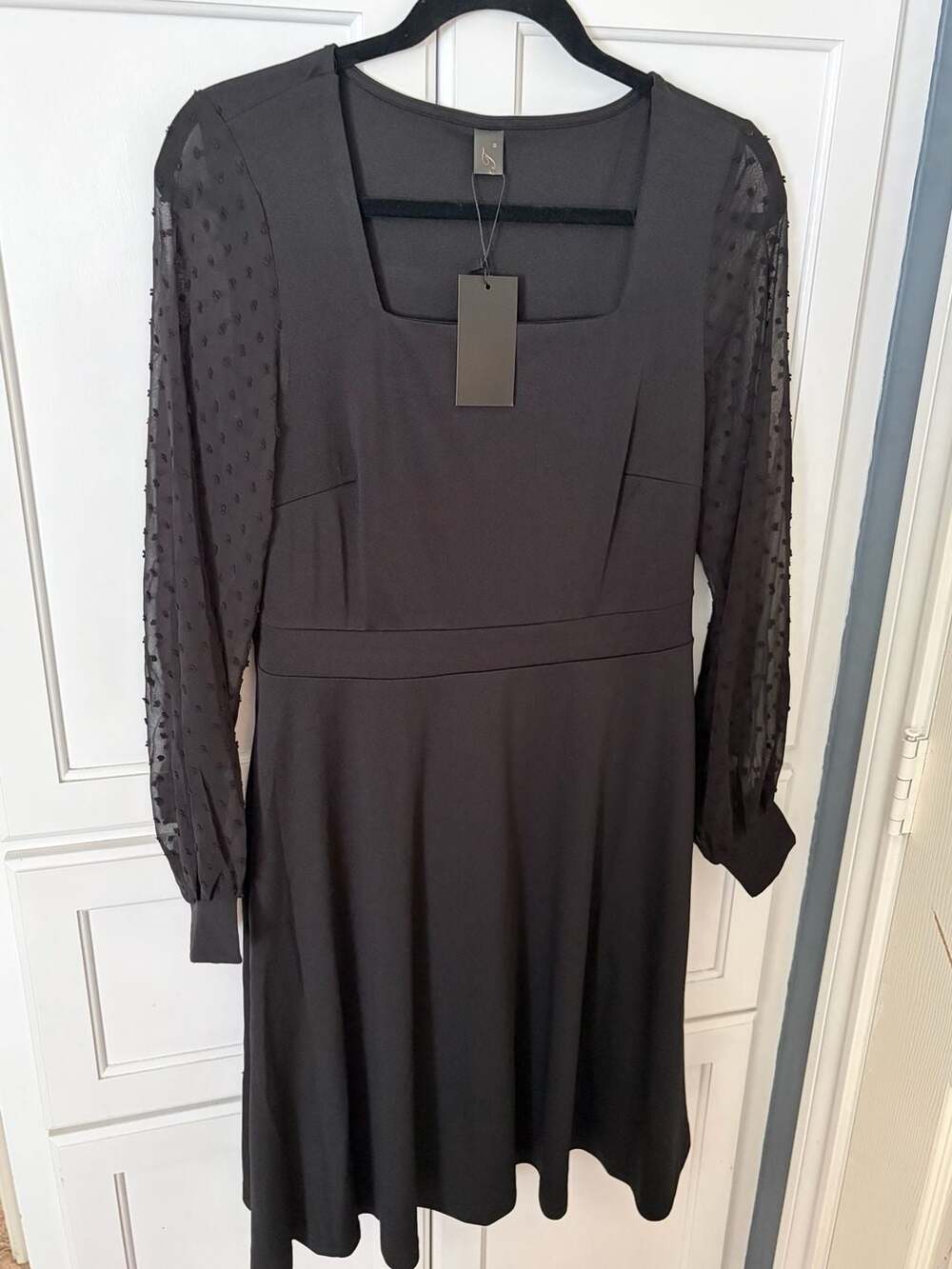 Sela T Black Square Neck Swiss Dot Long Sleeve Dress Size M